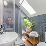 アパート Casa Boma - Unique With Private Balcony And Panoramic Bridge View - Alcantara Iv リスボン
