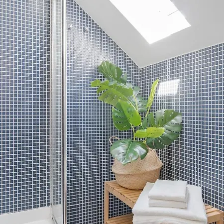 Apartment Casa Boma - Unique With Private Balcony And Panoramic Bridge View - Alcantara Iv Lissabon